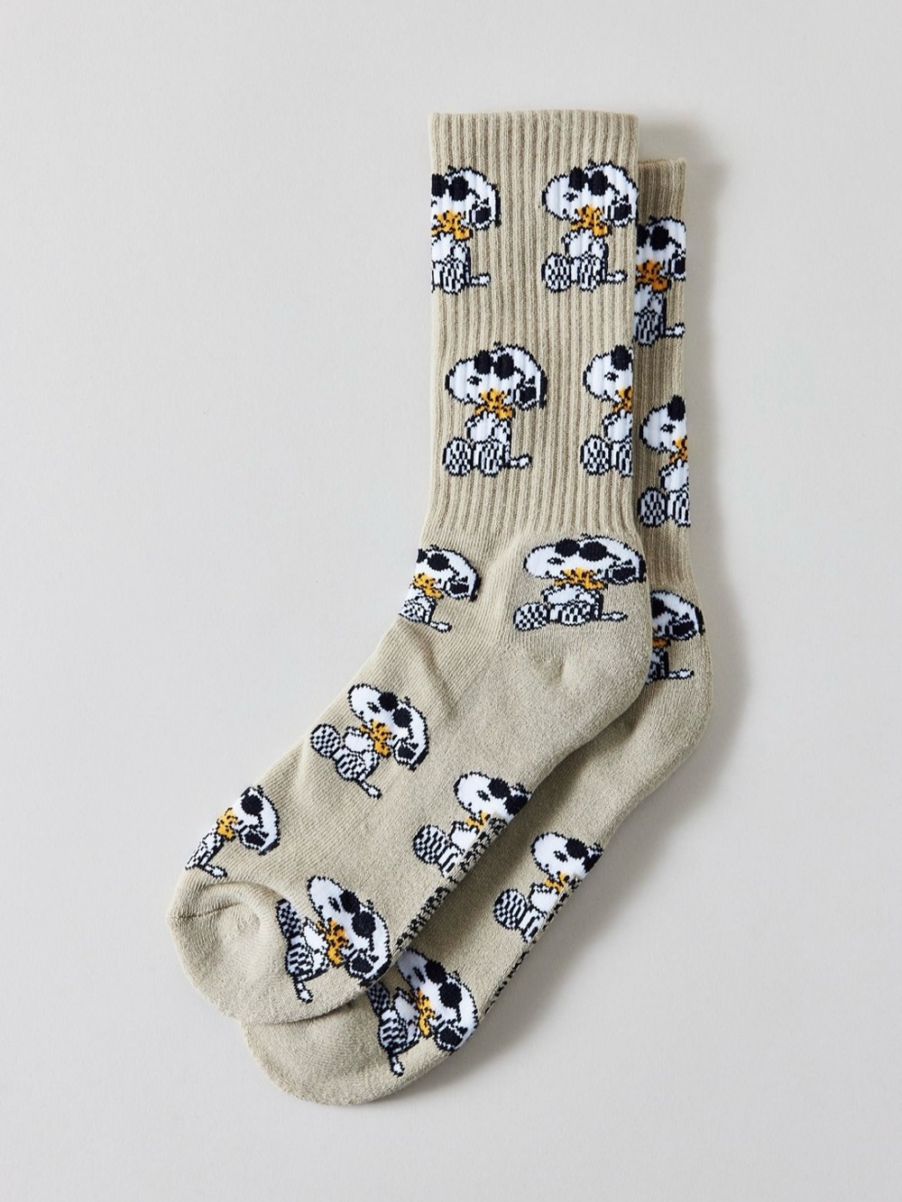 Peanuts Snoopy Big Hug Crew Socks
